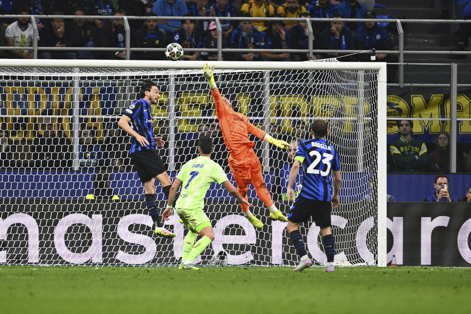 爱游戏体验Ming连续七场比赛得分超过锐不可当，巴塞罗那不断突破！的简单介绍